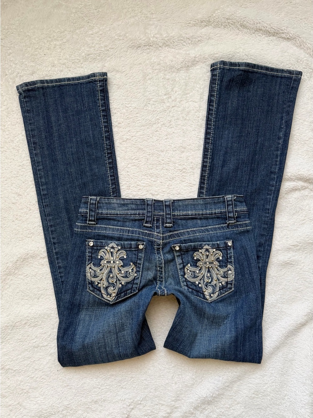Gorgeous Early 2000s Zipper low rise bootcut jeans